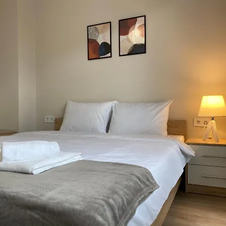 Stylish Centre For 4 Guests * Stara Zagora