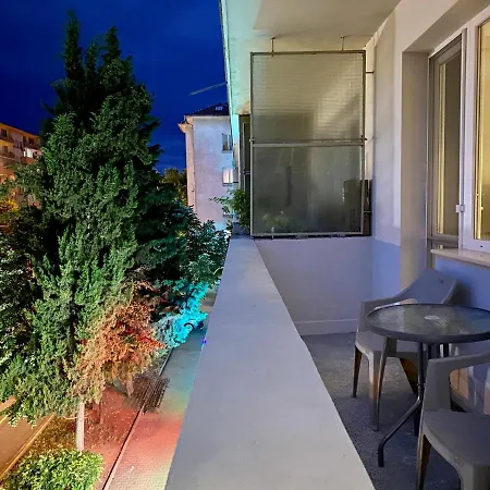 Apartman Stylish Centre For 4 Guests Sztara Zagora