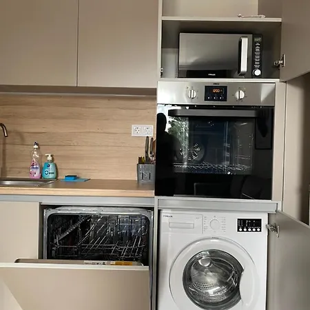 Stylish Centre For 4 Guests *