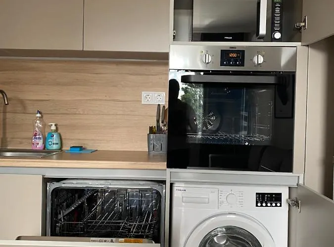 Stylish Centre For 4 Guests *